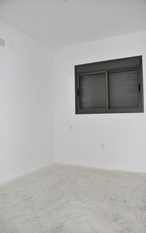 Apartamento à venda com 132m², 3 quartos e 2 vagas Apartamento à venda com 132m², 3 quartos e 2 vagasDetalhe - Quarto 02 com Suíte