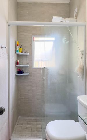 Casa à venda com 281m², 2 quartos e 2 vagas Casa à venda com 281m², 2 quartos e 2 vagasBanheiro do quarto 2