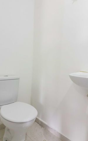 Studio para alugar com 35m², 1 quarto e sem vaga Studio para alugar com 35m², 1 quarto e sem vagaBanheiro