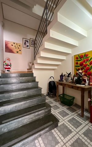 Casa à venda com 420m², 4 quartos e 5 vagasEntrada