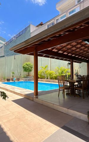 Casa à venda com 420m², 4 quartos e 5 vagasQuintal
