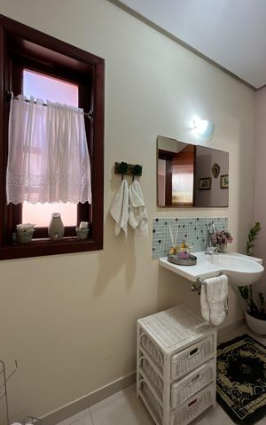 Casa à venda com 420m², 4 quartos e 5 vagasLavabo