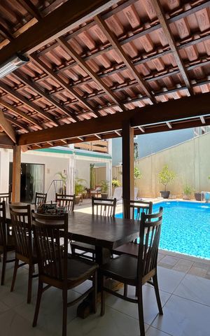 Casa à venda com 420m², 4 quartos e 5 vagasQuintal
