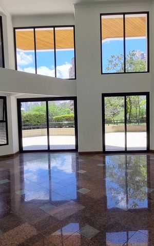 Apartamento à venda com 280m², 4 quartos e 4 vagas Apartamento à venda com 280m², 4 quartos e 4 vagasÁrea comum - Salão de festas