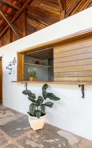 Casa à venda com 250m², 1 quarto e 4 vagas