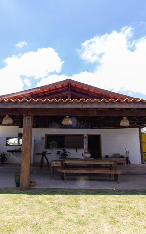 Casa à venda com 250m², 1 quarto e 4 vagas