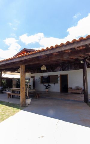 Casa à venda com 250m², 1 quarto e 4 vagas