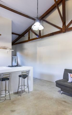 Casa à venda com 250m², 1 quarto e 4 vagas