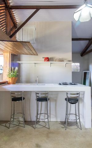 Casa à venda com 250m², 3 quartos e 4 vagas
