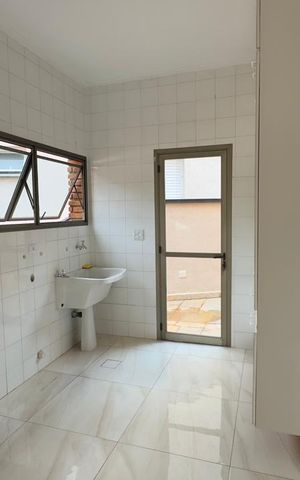 Casa de condomínio à venda com 470m², 6 quartos e 6 vagas