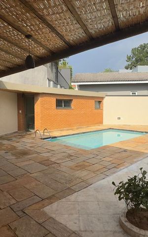 Casa de condomínio à venda com 470m², 6 quartos e 6 vagas