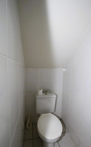 Casa à venda com 600m², 1 quarto e 3 vagasBanheiro 4