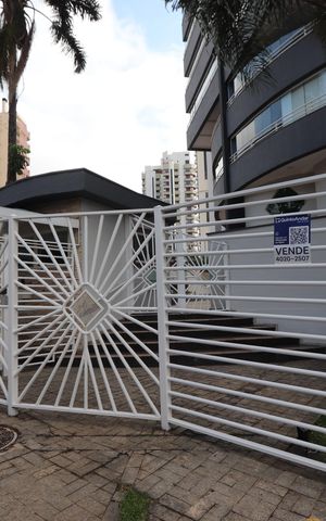 Apartamento à venda com 153m², 3 quartos e 3 vagasEntrada
