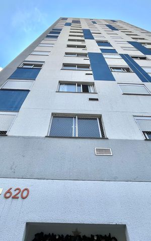 Apartamento à venda com 37m², 2 quartos e sem vaga Apartamento à venda com 37m², 2 quartos e sem vagaFachada