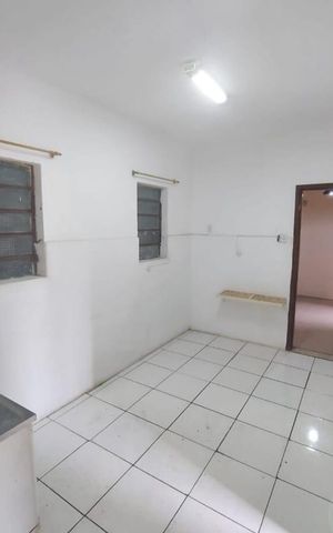 Casa para alugar com 80m², 2 quartos e sem vaga