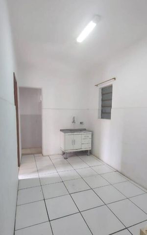 Casa para alugar com 80m², 2 quartos e sem vaga