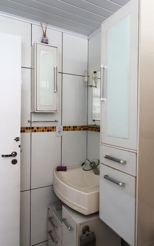 Apartamento para alugar com 72m², 2 quartos e sem vagaBanheiro