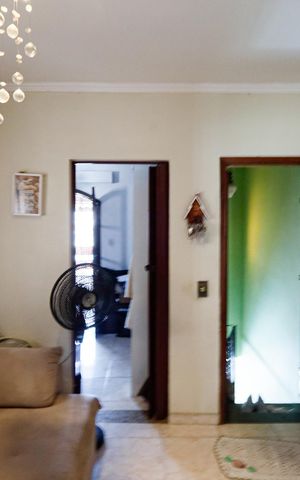 Casa para alugar com 135m², 2 quartos e 1 vaga Casa para alugar com 135m², 2 quartos e 1 vagaSala