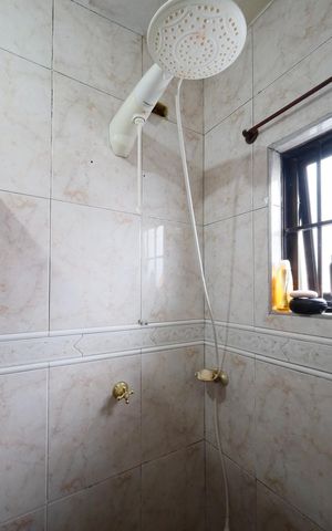 Casa para alugar com 135m², 2 quartos e 1 vaga Casa para alugar com 135m², 2 quartos e 1 vagaBanheiro