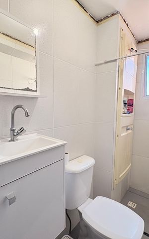 Apartamento à venda com 49m², 2 quartos e 1 vagaBanheiro Social