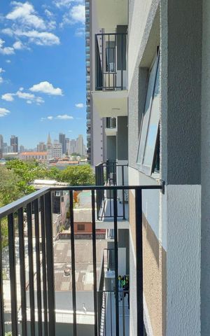 Studio à venda com 27m², 1 quarto e sem vaga Studio à venda com 27m², 1 quarto e sem vagaVaranda