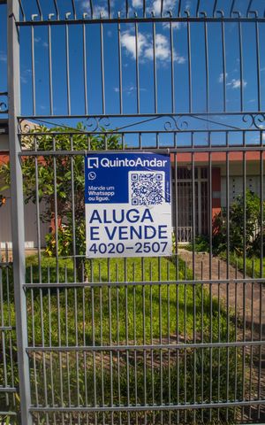 Casa à venda com 267m², 5 quartos e 1 vaga Casa à venda com 267m², 5 quartos e 1 vagaPlaca lfwn93