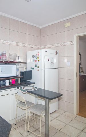 Casa à venda com 267m², 5 quartos e 1 vaga Casa à venda com 267m², 5 quartos e 1 vagaCozinha