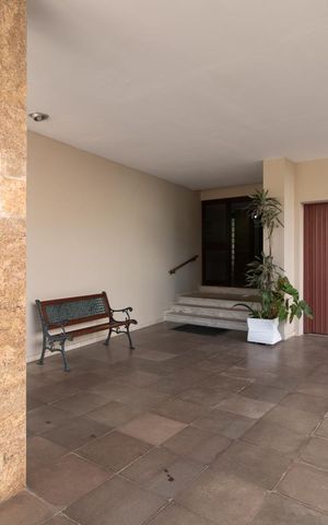 Apartamento à venda com 139m², 2 quartos e 1 vaga Apartamento à venda com 139m², 2 quartos e 1 vagaEntrada