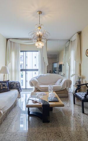 Apartamento à venda com 128m², 3 quartos e 2 vagas Apartamento à venda com 128m², 3 quartos e 2 vagasSala
