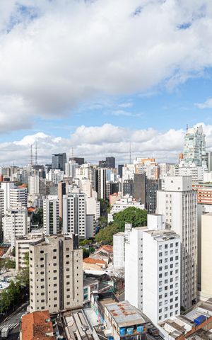 Apartamento à venda com 42m², 1 quarto e sem vaga Apartamento à venda com 42m², 1 quarto e sem vagaÁrea comum - Vista da Piscina