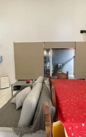 Casa à venda com 230m², 3 quartos e 3 vagas Casa à venda com 230m², 3 quartos e 3 vagasSala