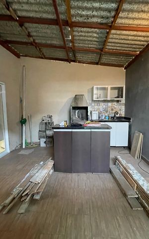 Casa à venda com 230m², 3 quartos e 3 vagas Casa à venda com 230m², 3 quartos e 3 vagasChurrasqueira
