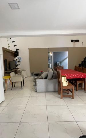 Casa à venda com 230m², 3 quartos e 3 vagas Casa à venda com 230m², 3 quartos e 3 vagasCozinha