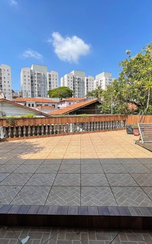 Casa à venda com 230m², 3 quartos e 3 vagas Casa à venda com 230m², 3 quartos e 3 vagasVaranda do Quarto 1