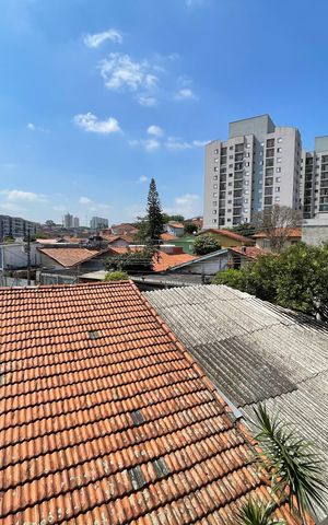 Casa à venda com 230m², 3 quartos e 3 vagas Casa à venda com 230m², 3 quartos e 3 vagasQuarto 2