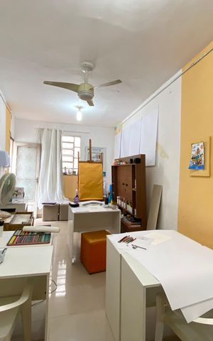 Studio à venda com 25m², 1 quarto e sem vaga Studio à venda com 25m², 1 quarto e sem vagaSala