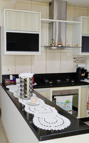 Casa à venda com 238m², 4 quartos e 5 vagas Casa à venda com 238m², 4 quartos e 5 vagascozinha