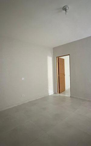 Casa para alugar com 80m², 1 quarto e sem vaga Casa para alugar com 80m², 1 quarto e sem vagaSala/Cozinha