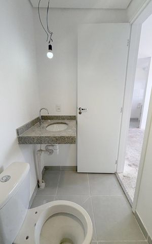 Apartamento à venda com 46m², 2 quartos e 1 vaga Apartamento à venda com 46m², 2 quartos e 1 vagaBanheiro