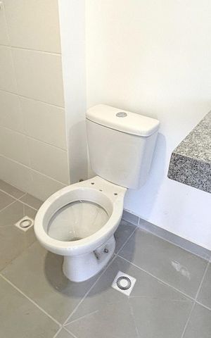 Apartamento à venda com 46m², 2 quartos e 1 vaga Apartamento à venda com 46m², 2 quartos e 1 vagaBanheiro