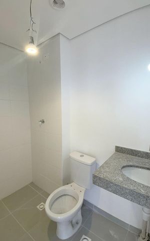Apartamento à venda com 46m², 2 quartos e 1 vaga Apartamento à venda com 46m², 2 quartos e 1 vagaBanheiro