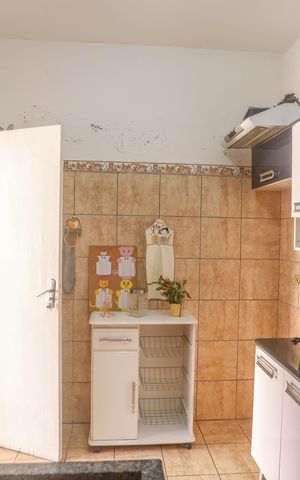 Casa à venda com 250m², 5 quartos e 4 vagas Casa à venda com 250m², 5 quartos e 4 vagasCasa 2 - cozinha