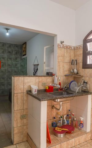 Casa à venda com 250m², 5 quartos e 4 vagas Casa à venda com 250m², 5 quartos e 4 vagasCasa 2 - cozinha