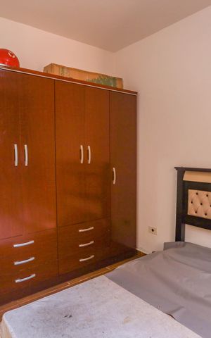 Casa à venda com 250m², 5 quartos e 4 vagas Casa à venda com 250m², 5 quartos e 4 vagasCasa 2 - quarto 2