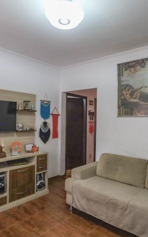 Casa à venda com 250m², 5 quartos e 4 vagas Casa à venda com 250m², 5 quartos e 4 vagasCasa 1 - Sala