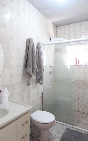 Casa à venda com 252m², 2 quartos e 3 vagasBanheiro