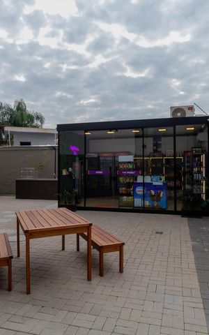 Apartamento para alugar com 34m², 2 quartos e sem vaga Apartamento para alugar com 34m², 2 quartos e sem vagaÁrea Comum - Mini Mercado