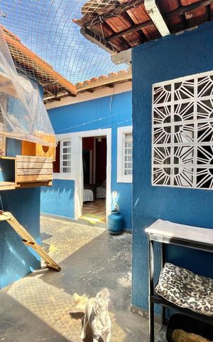 Casa à venda com 120m², 3 quartos e 2 vagas Casa à venda com 120m², 3 quartos e 2 vagasQuintal