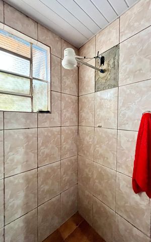 Casa à venda com 120m², 3 quartos e 2 vagas Casa à venda com 120m², 3 quartos e 2 vagasBanheiro da Suíte