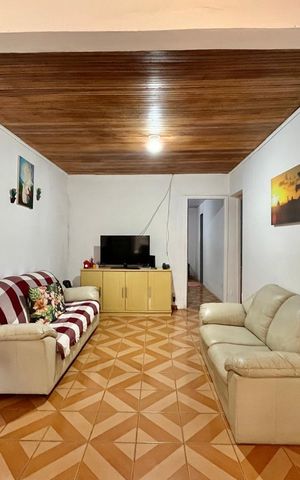 Casa à venda com 120m², 3 quartos e 2 vagas Casa à venda com 120m², 3 quartos e 2 vagasSala